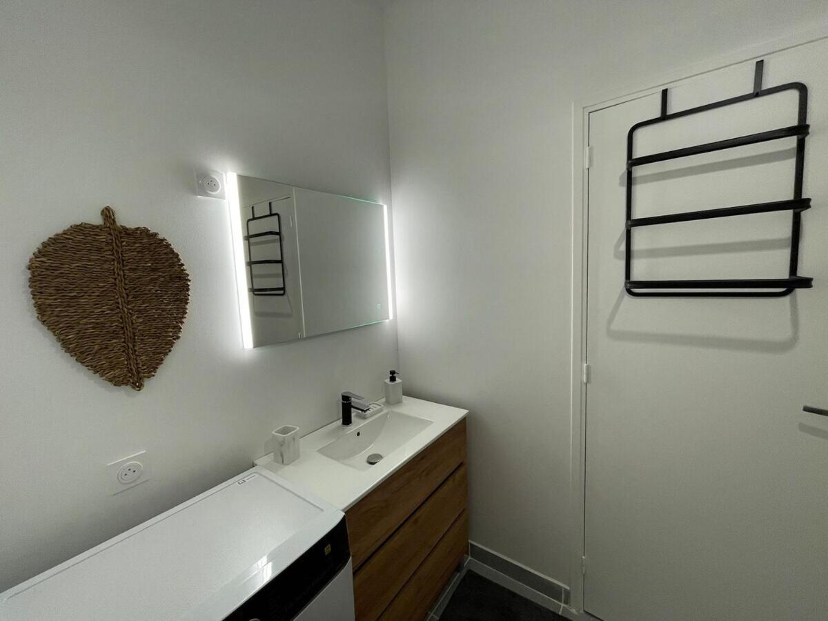 Le Familial Proche Gare Apartment Sens Bagian luar foto