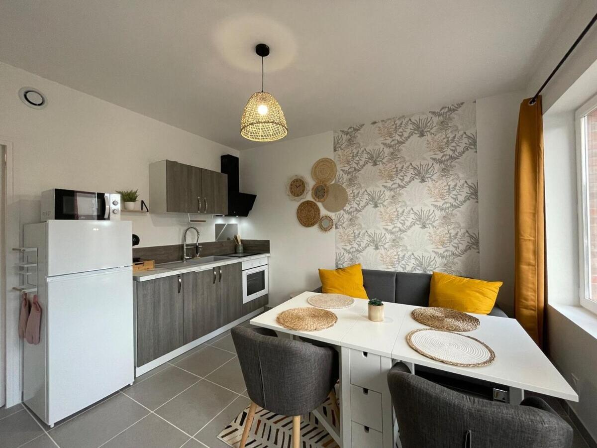Le Familial Proche Gare Apartment Sens Bagian luar foto